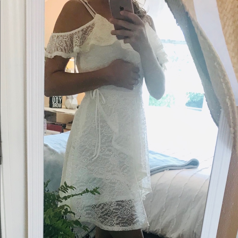 White lace summmer dress